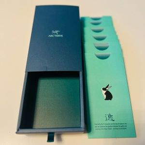 Arc’teryx envelopes